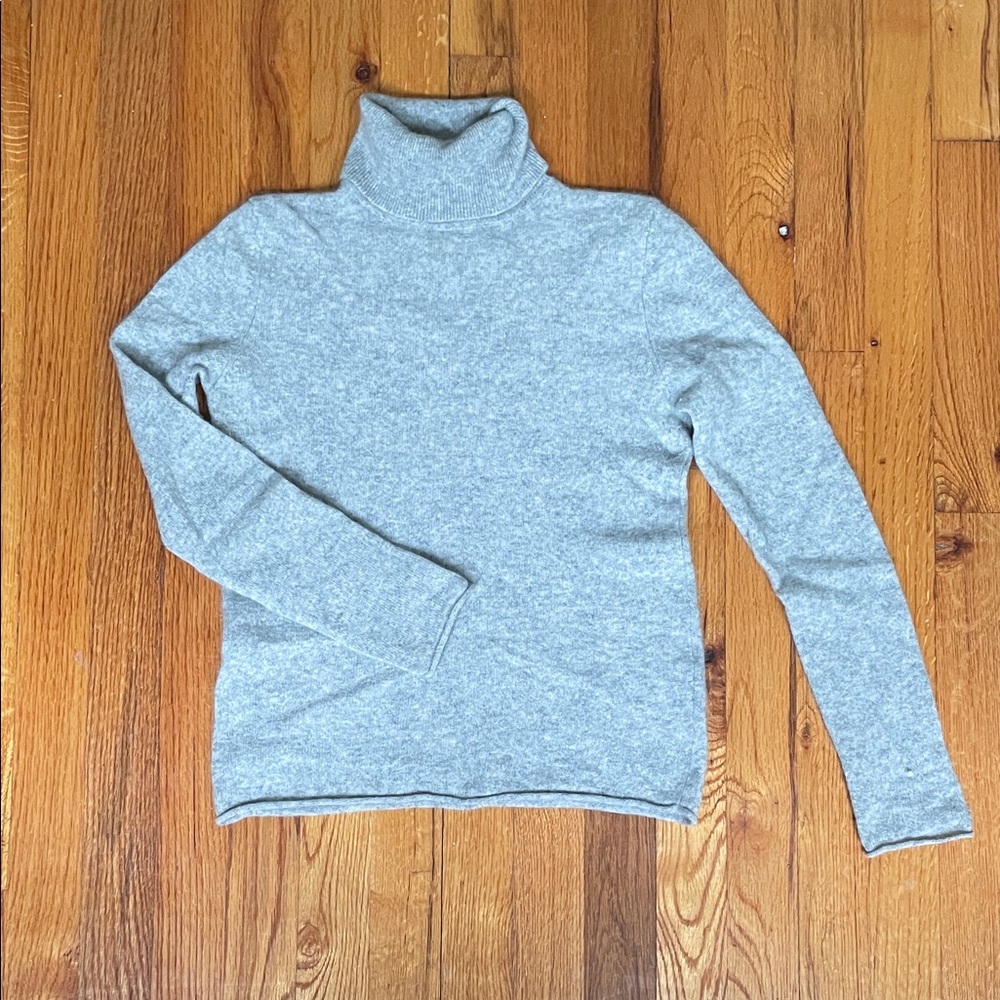 Heathered gray cashmere sweater